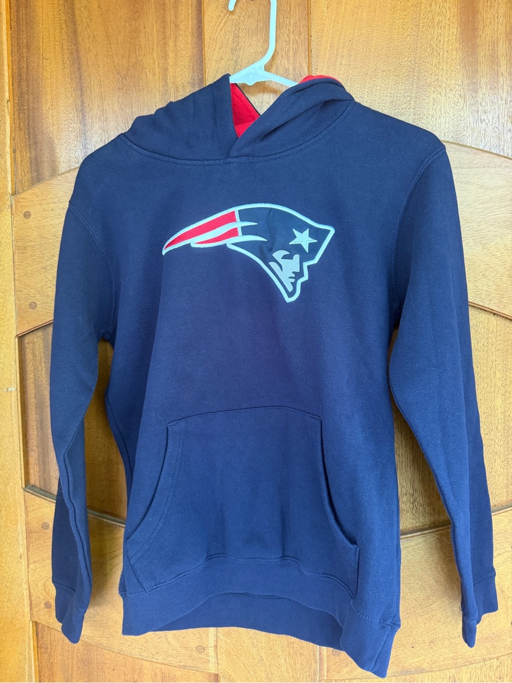 NFL Team Apparel Patriots Youth Hoodie in Navy and Red